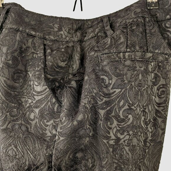 Chicos Black Brocade Capri Dress Pants Front Zip High Rise Womens Plus Sz 18/20 - Picture 3 of 8